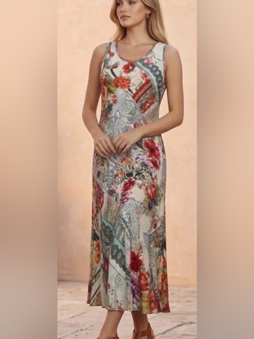 Johnny Was Regina Floral
Patchwork Satin Maxi Dress - Size
Small